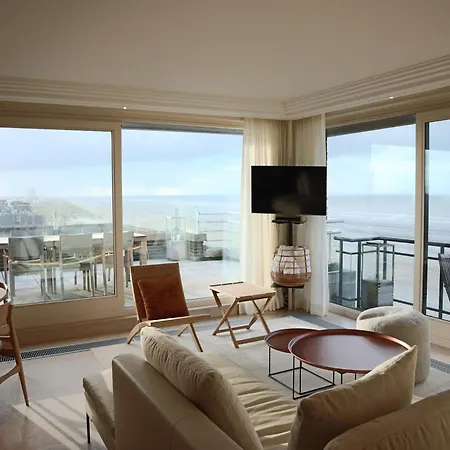 With Beautiful Sea View Apartment