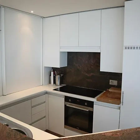 Apartment With Beautiful Sea View
